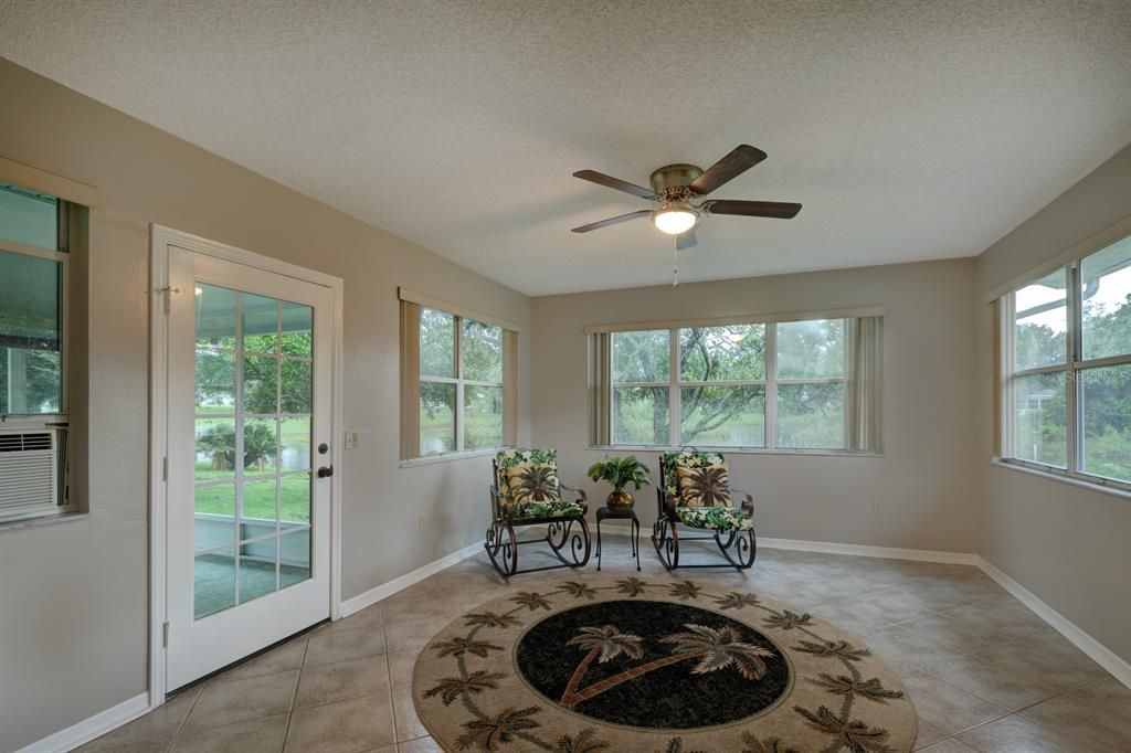 En Venta: $215,000 (2 camas, 2 baños, 1418 Pies cuadrados)