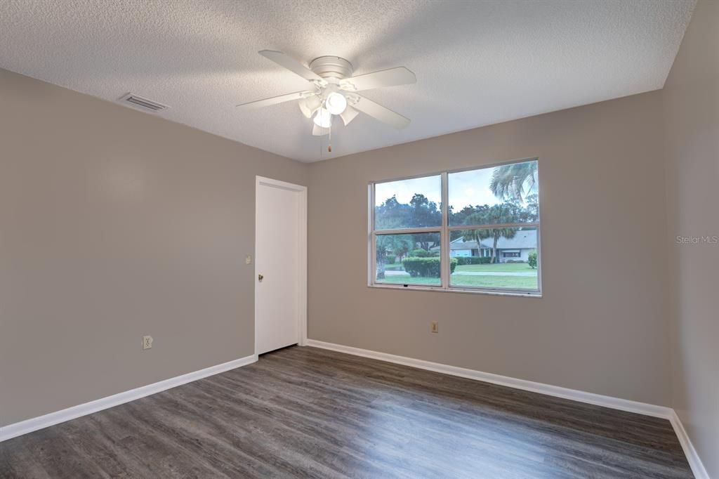 En Venta: $215,000 (2 camas, 2 baños, 1418 Pies cuadrados)