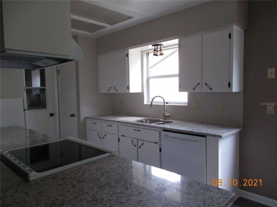 En Venta: $215,000 (2 camas, 2 baños, 1418 Pies cuadrados)