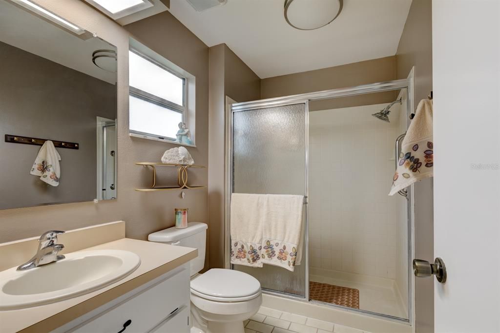 En Venta: $215,000 (2 camas, 2 baños, 1418 Pies cuadrados)