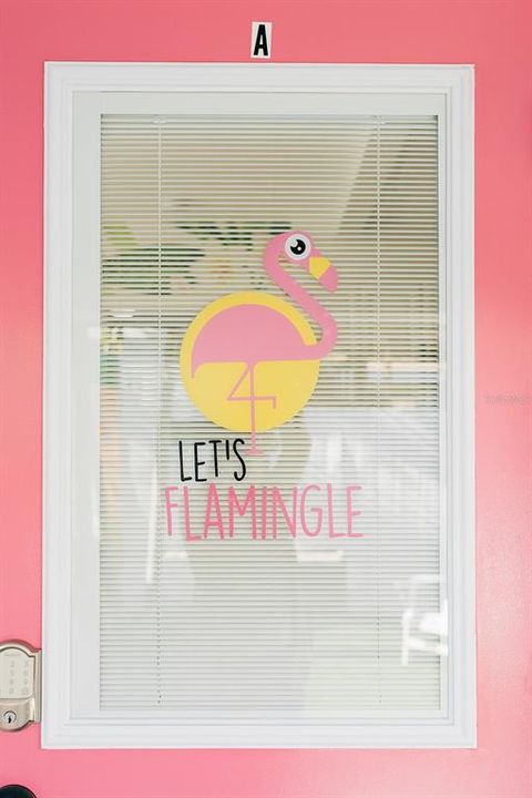 For Rent: $2,450 (1 beds, 1 baths, 700 Square Feet)