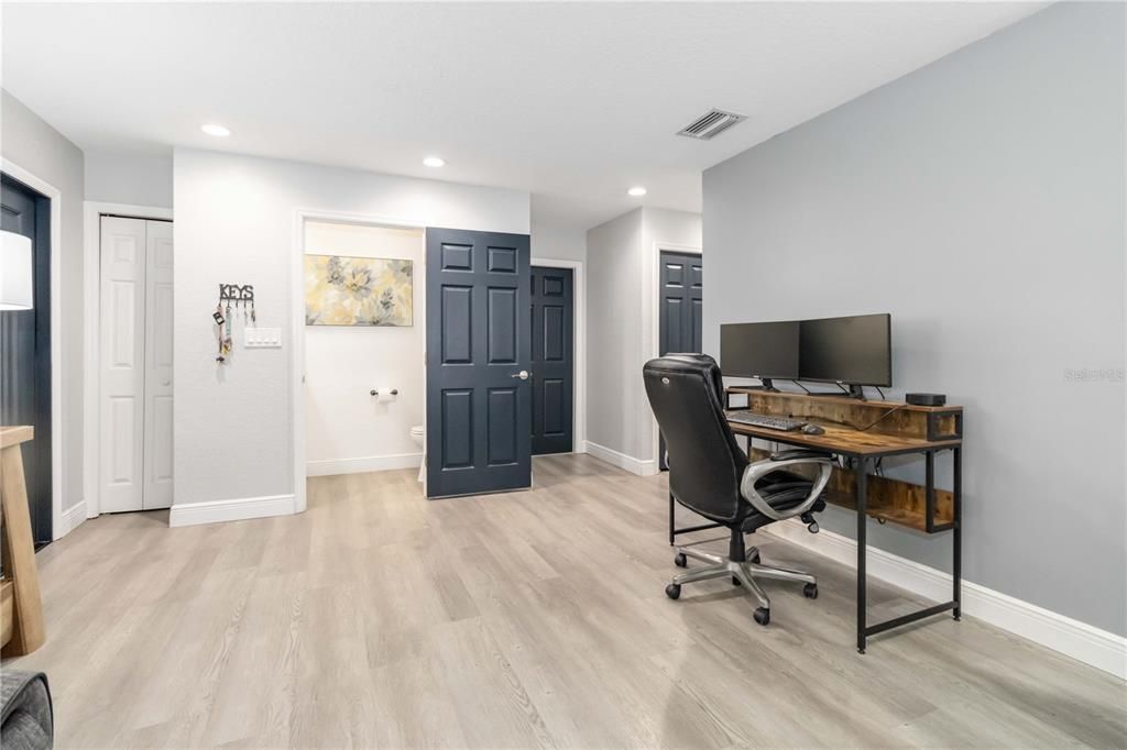 На продажу: $375,000 (3 спален, 2 ванн, 2312 Квадратных фут)