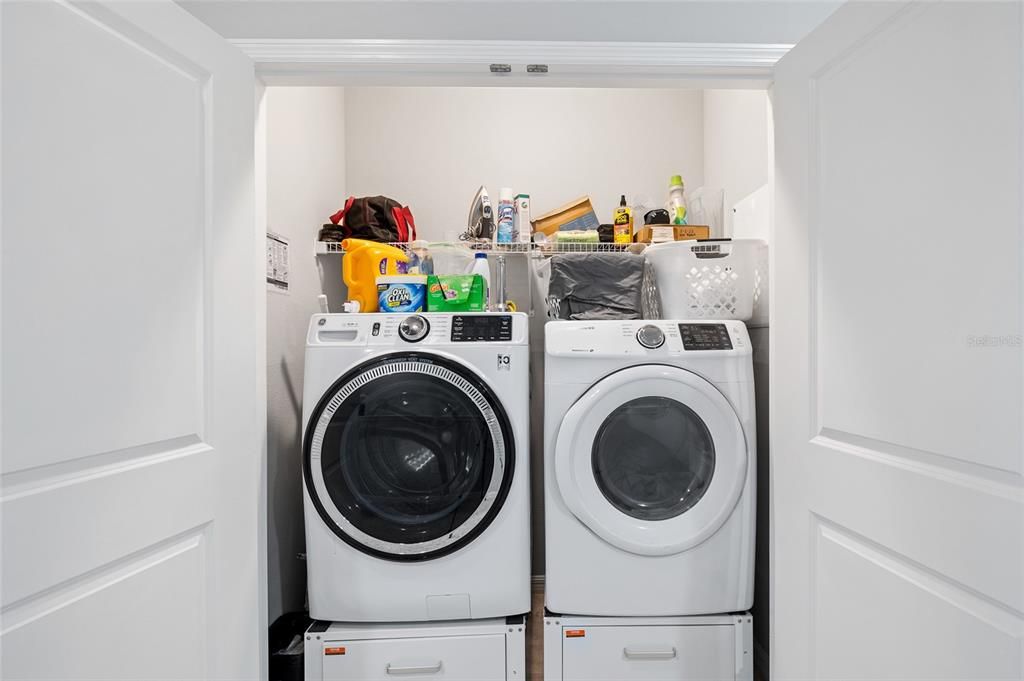 For Rent: $2,500 (3 beds, 2 baths, 1584 Square Feet)