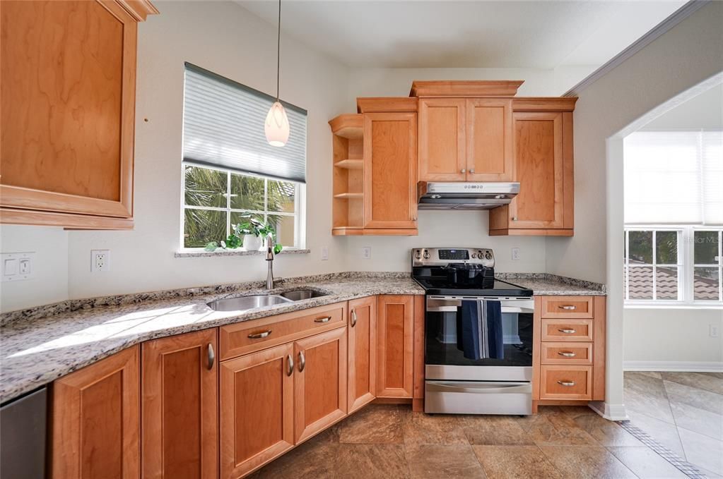 На продажу: $372,000 (3 спален, 2 ванн, 2079 Квадратных фут)