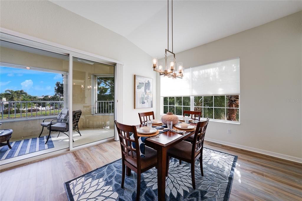 На продажу: $372,000 (3 спален, 2 ванн, 2079 Квадратных фут)