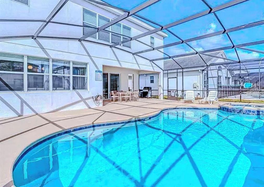 En Venta: $775,000 (6 camas, 6 baños, 3451 Pies cuadrados)