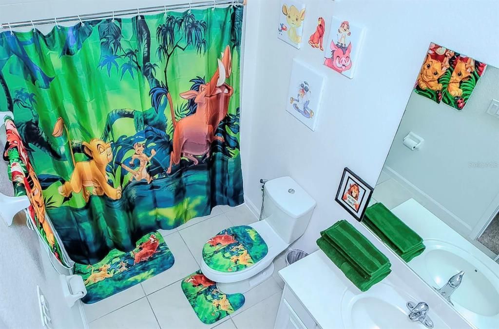 En Venta: $775,000 (6 camas, 6 baños, 3451 Pies cuadrados)