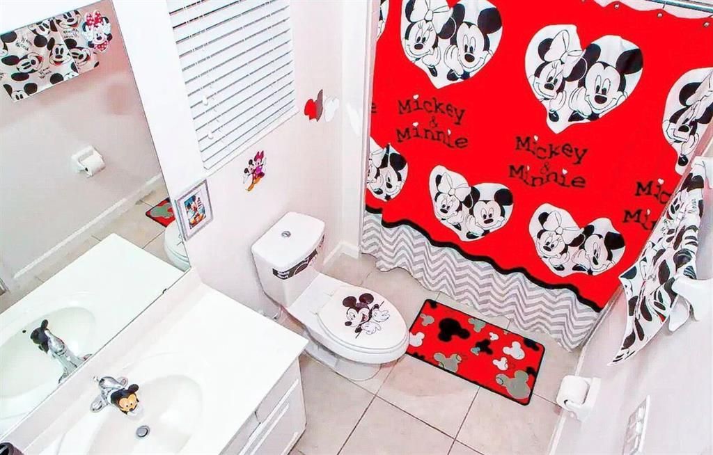 En Venta: $775,000 (6 camas, 6 baños, 3451 Pies cuadrados)