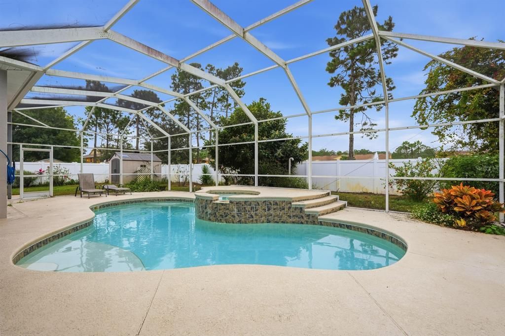 For Sale: $565,000 (3 beds, 2 baths, 2396 Square Feet)