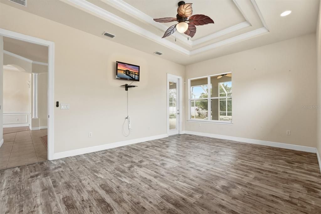 For Sale: $565,000 (3 beds, 2 baths, 2396 Square Feet)