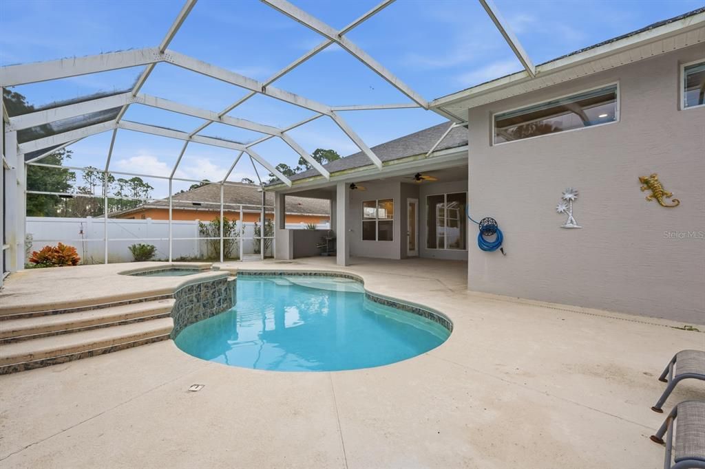 For Sale: $565,000 (3 beds, 2 baths, 2396 Square Feet)