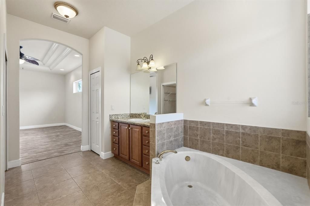 For Sale: $565,000 (3 beds, 2 baths, 2396 Square Feet)