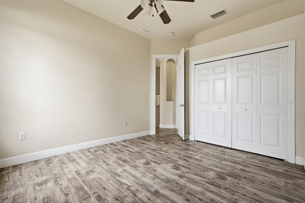 For Sale: $565,000 (3 beds, 2 baths, 2396 Square Feet)