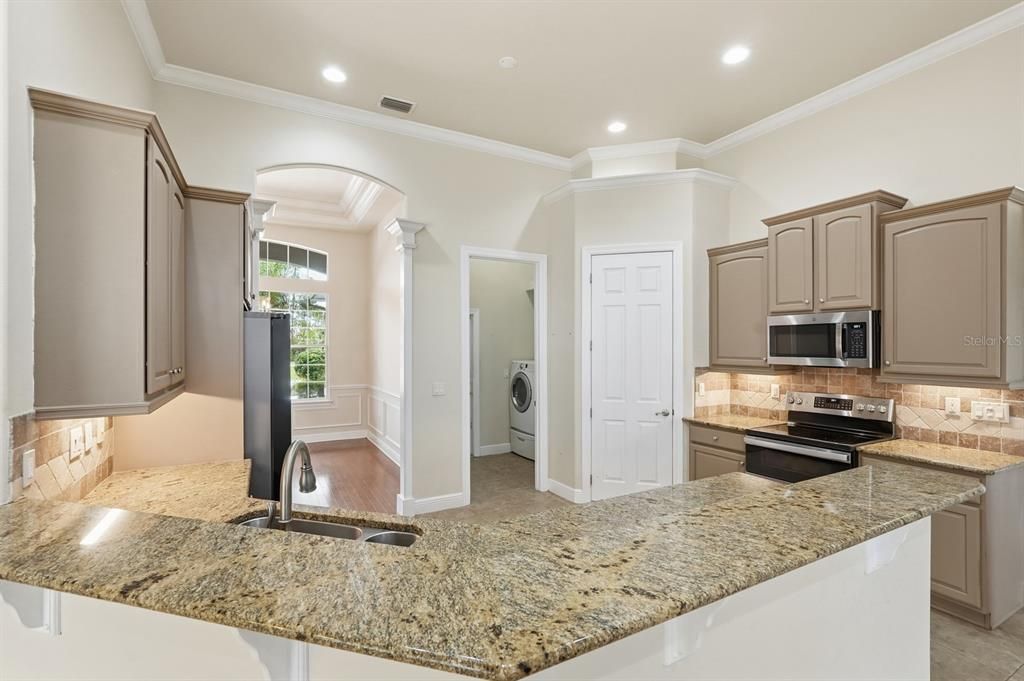 For Sale: $565,000 (3 beds, 2 baths, 2396 Square Feet)