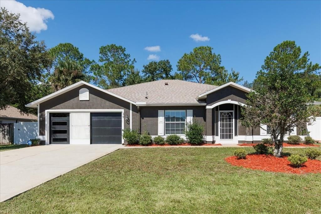 出租: $2,200 (3 贝兹, 2 浴室, 1859 平方英尺)