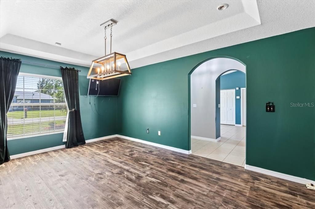 出租: $2,200 (3 贝兹, 2 浴室, 1859 平方英尺)