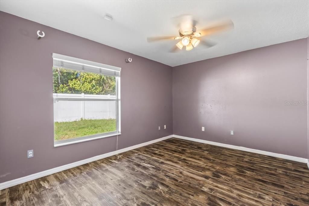 出租: $2,200 (3 贝兹, 2 浴室, 1859 平方英尺)