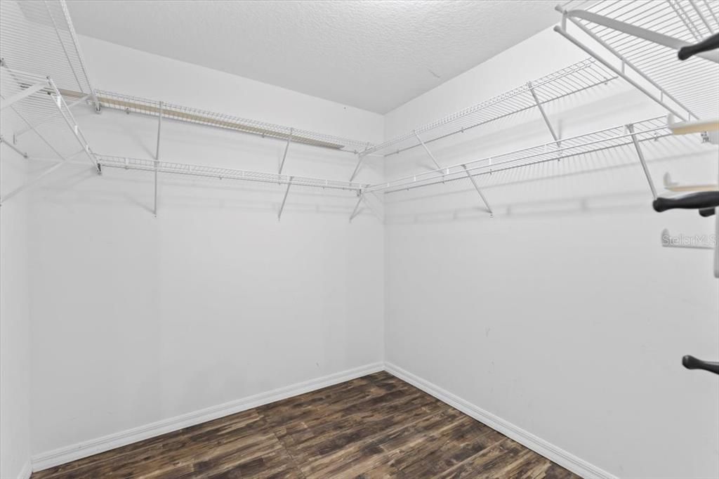 出租: $2,200 (3 贝兹, 2 浴室, 1859 平方英尺)