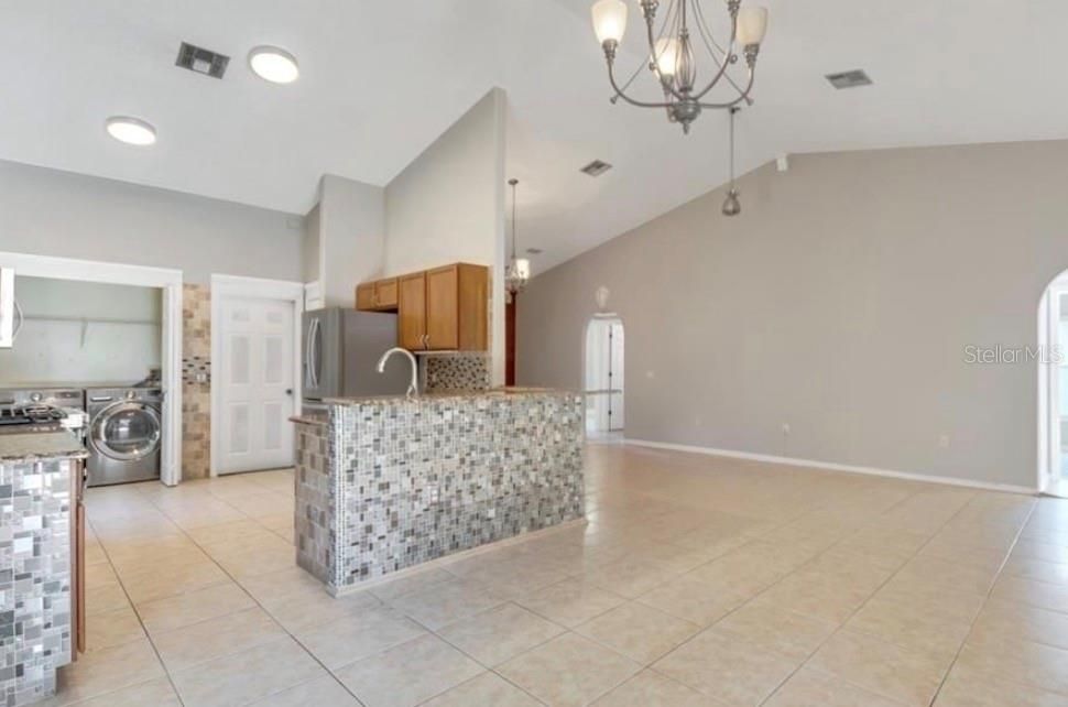 出租: $2,600 (4 贝兹, 2 浴室, 1546 平方英尺)