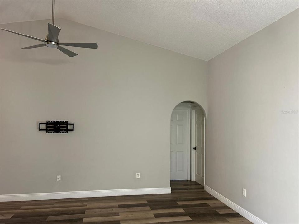 En Renta: $2,250 (4 camas, 2 baños, 1546 Pies cuadrados)