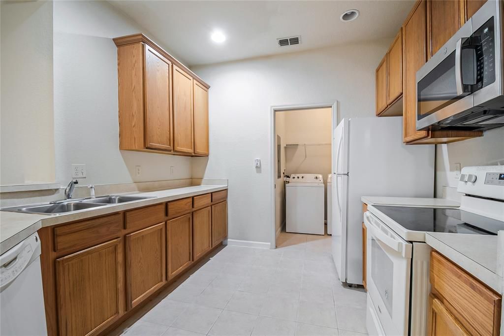 For Sale: $238,800 (3 beds, 2 baths, 1495 Square Feet)