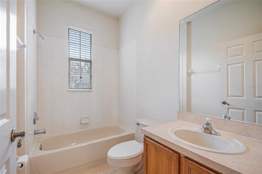 For Sale: $238,800 (3 beds, 2 baths, 1495 Square Feet)