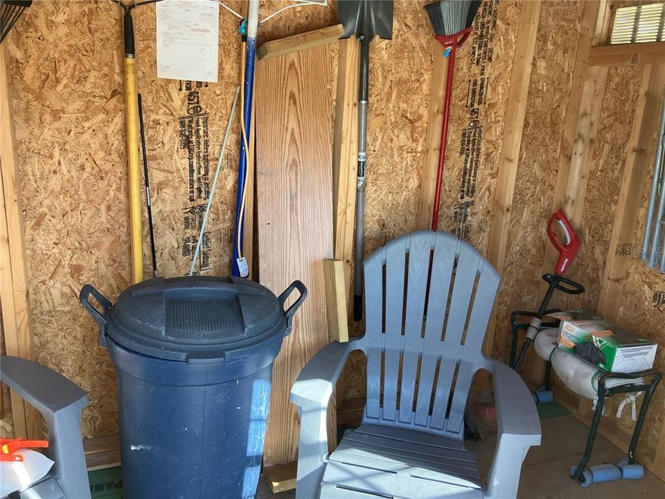 На продажу: $69,500 (0.17 acres)