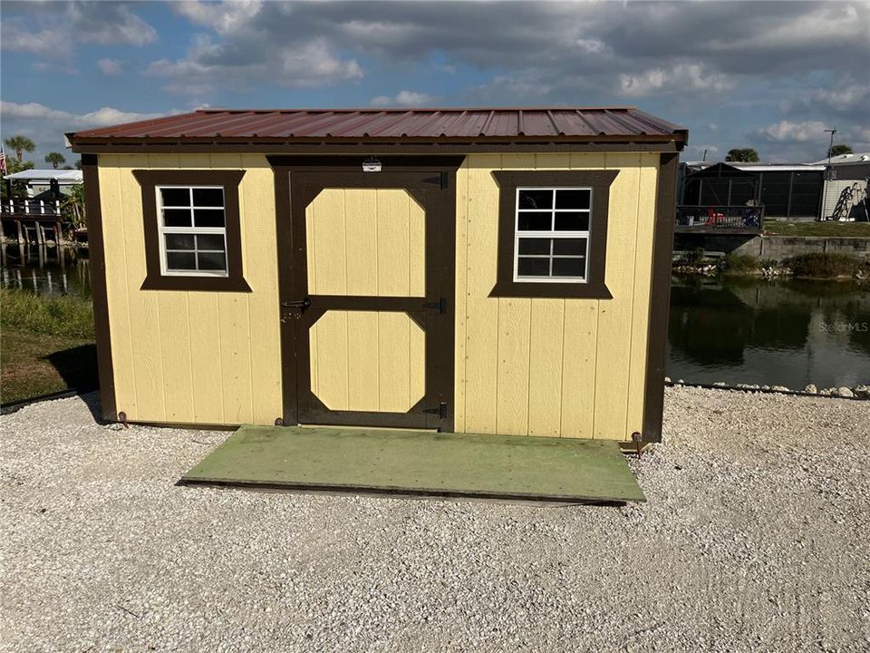 На продажу: $69,500 (0.17 acres)