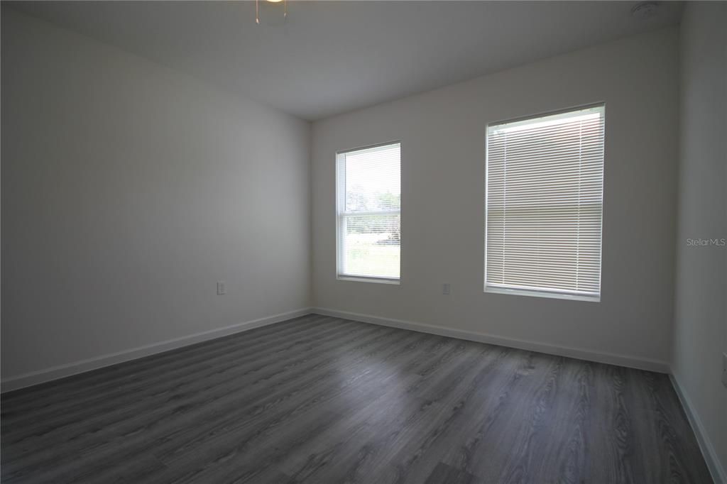 For Rent: $1,499 (3 beds, 2 baths, 1374 Square Feet)