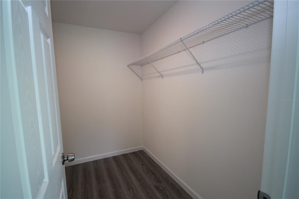 For Rent: $1,499 (3 beds, 2 baths, 1374 Square Feet)