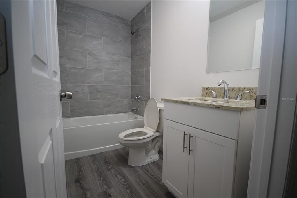 For Rent: $1,499 (3 beds, 2 baths, 1374 Square Feet)