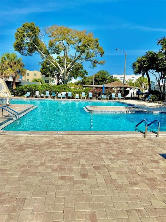 En Venta: $239,900 (2 camas, 2 baños, 1135 Pies cuadrados)