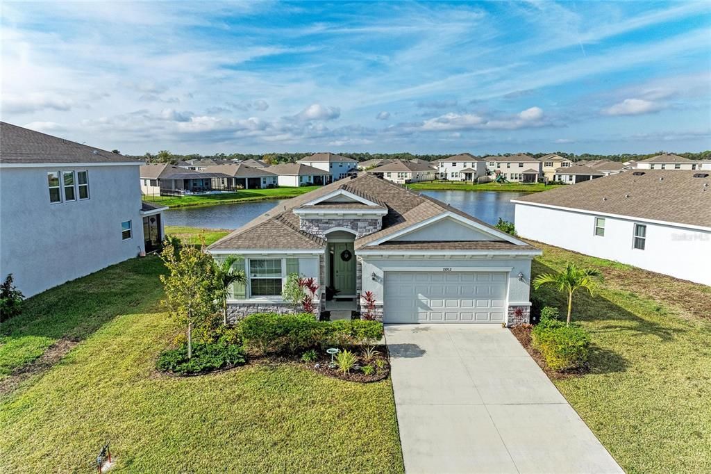 待售: $459,900 (4 贝兹, 2 浴室, 2036 平方英尺)