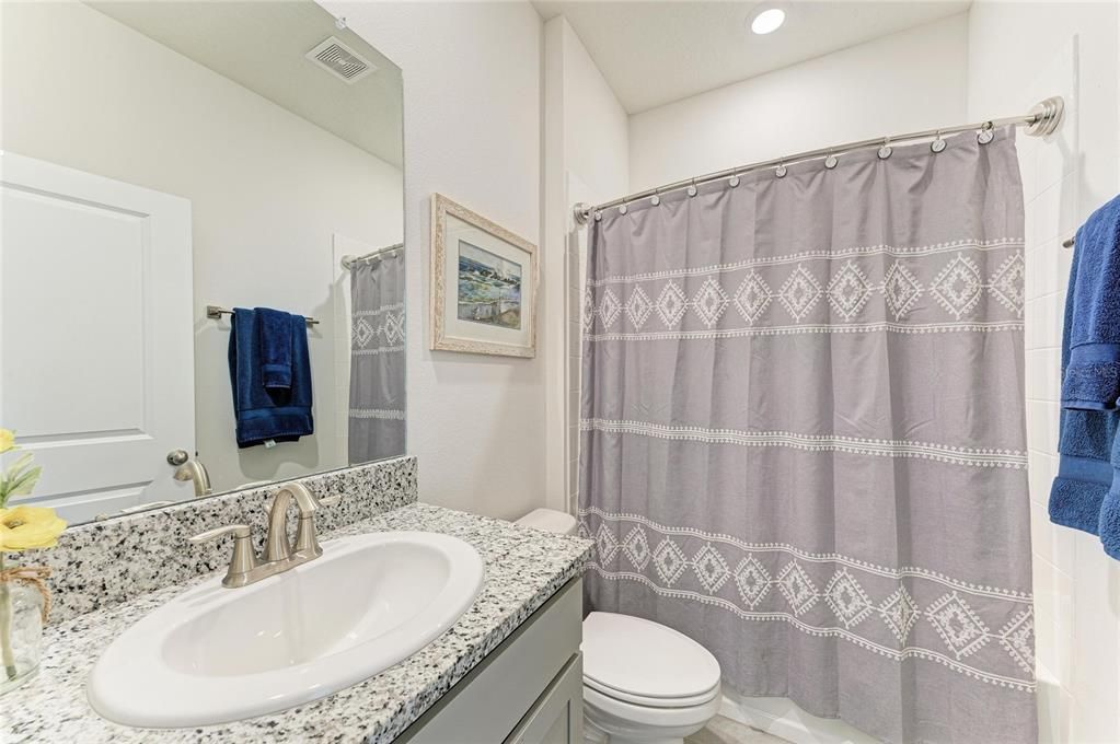 待售: $459,900 (4 贝兹, 2 浴室, 2036 平方英尺)