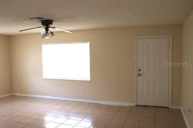 For Rent: $1,565 (3 beds, 2 baths, 1161 Square Feet)