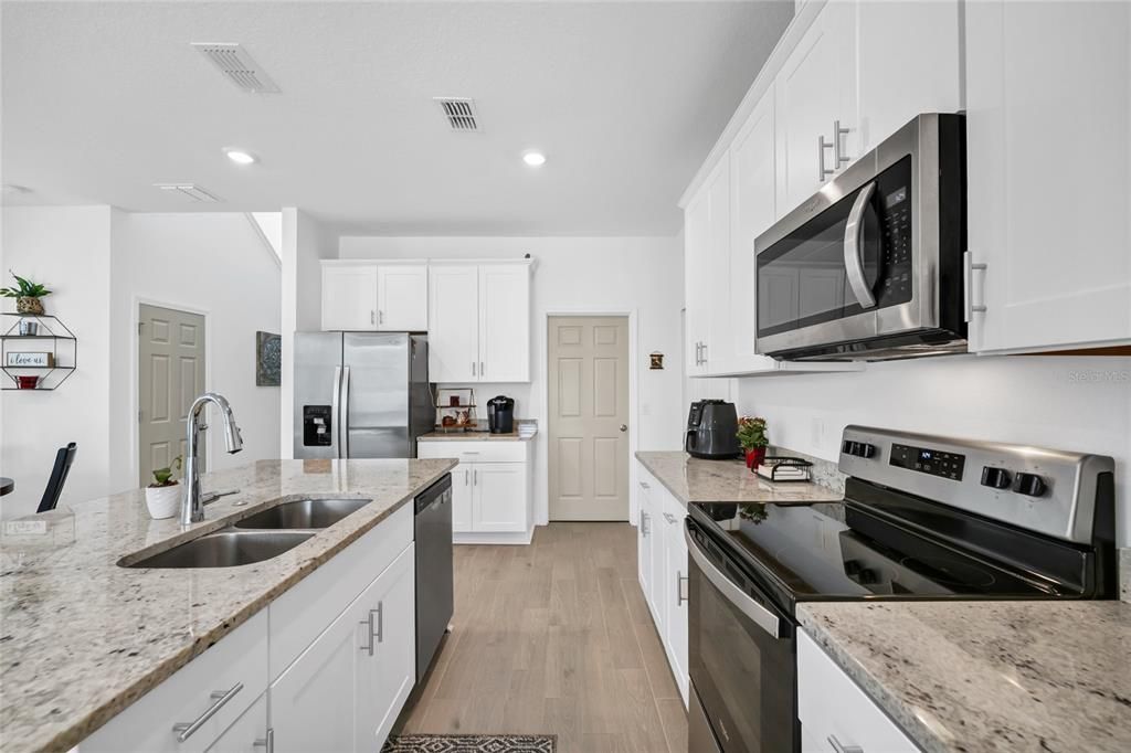 For Sale: $475,000 (4 beds, 2 baths, 2226 Square Feet)