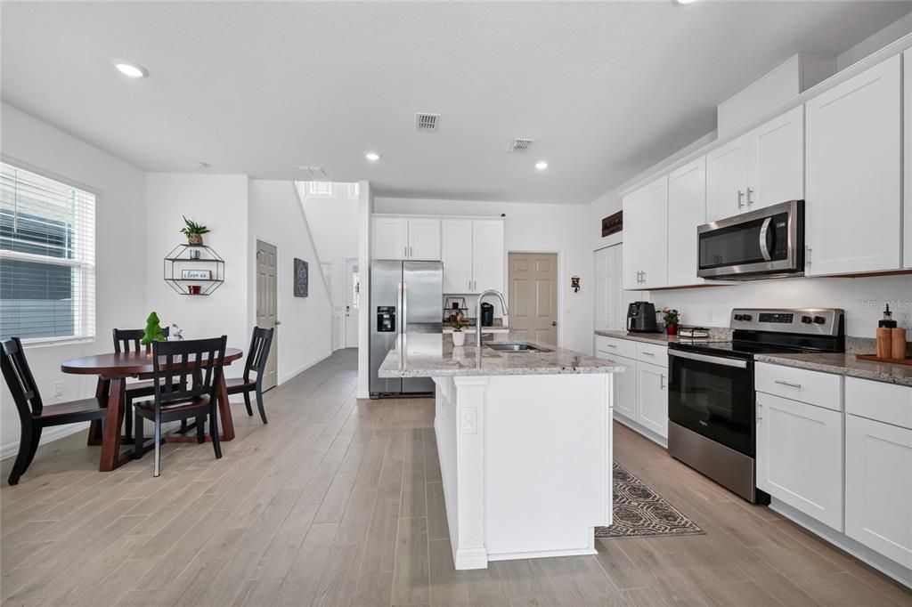 For Sale: $475,000 (4 beds, 2 baths, 2226 Square Feet)