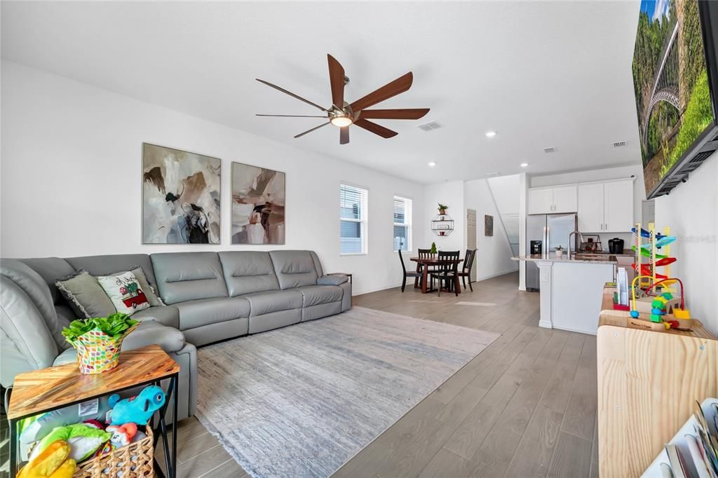 For Sale: $475,000 (4 beds, 2 baths, 2226 Square Feet)