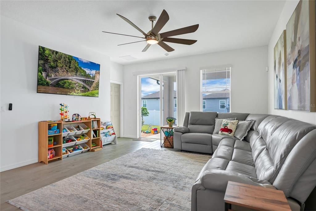 For Sale: $475,000 (4 beds, 2 baths, 2226 Square Feet)