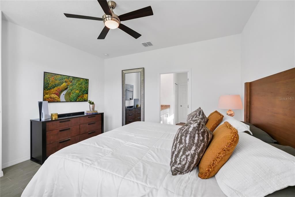 For Sale: $475,000 (4 beds, 2 baths, 2226 Square Feet)