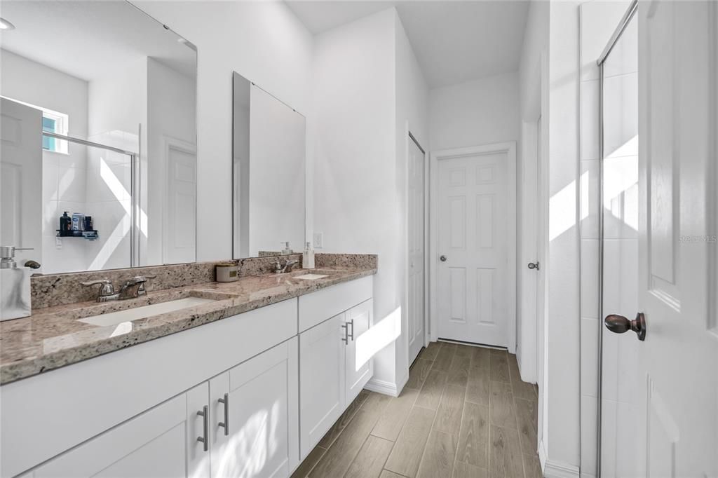 For Sale: $475,000 (4 beds, 2 baths, 2226 Square Feet)