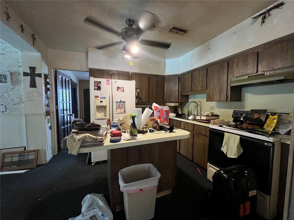 待售: $299,900 (3 贝兹, 2 浴室, 1438 平方英尺)