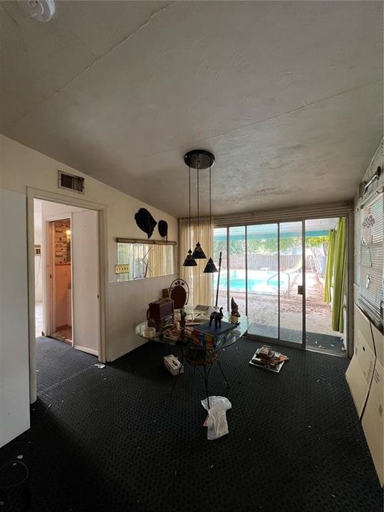 待售: $299,900 (3 贝兹, 2 浴室, 1438 平方英尺)