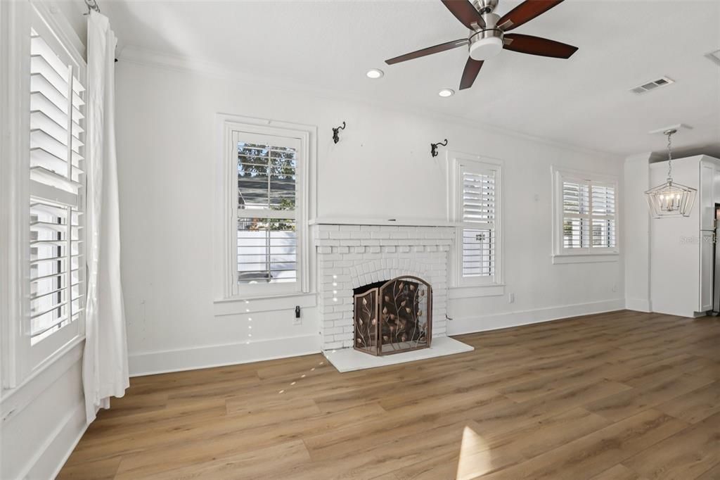 For Sale: $624,900 (3 beds, 2 baths, 1457 Square Feet)