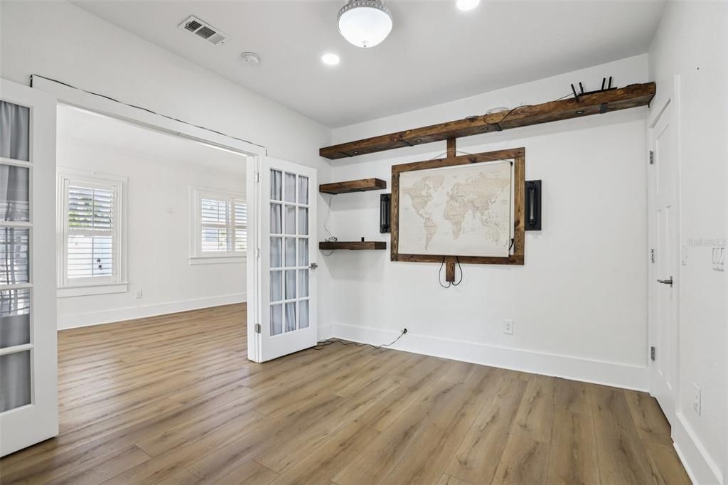 For Sale: $624,900 (3 beds, 2 baths, 1457 Square Feet)