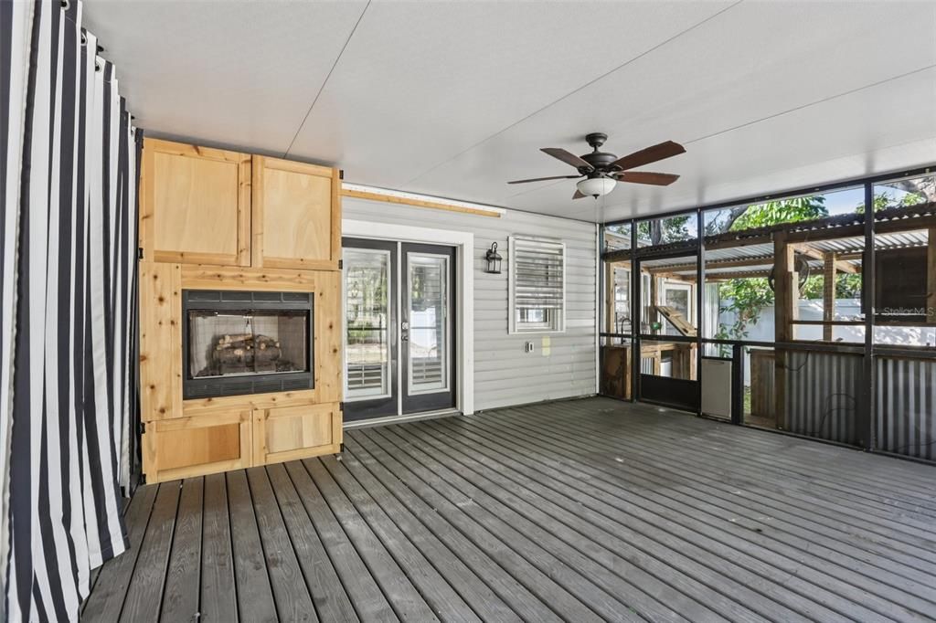 For Sale: $624,900 (3 beds, 2 baths, 1457 Square Feet)