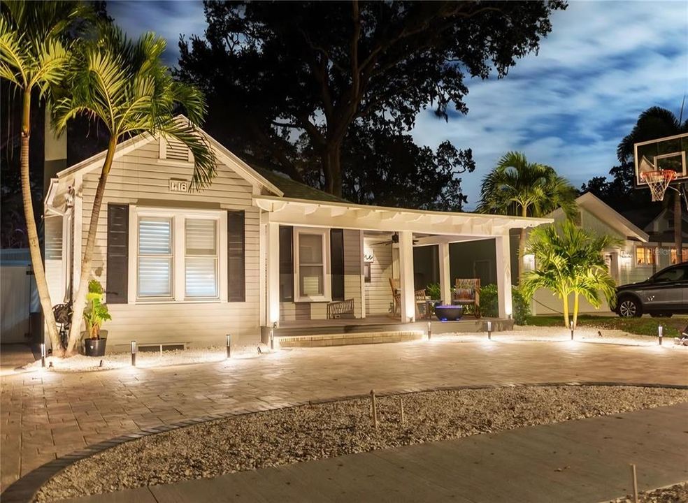 For Sale: $624,900 (3 beds, 2 baths, 1457 Square Feet)