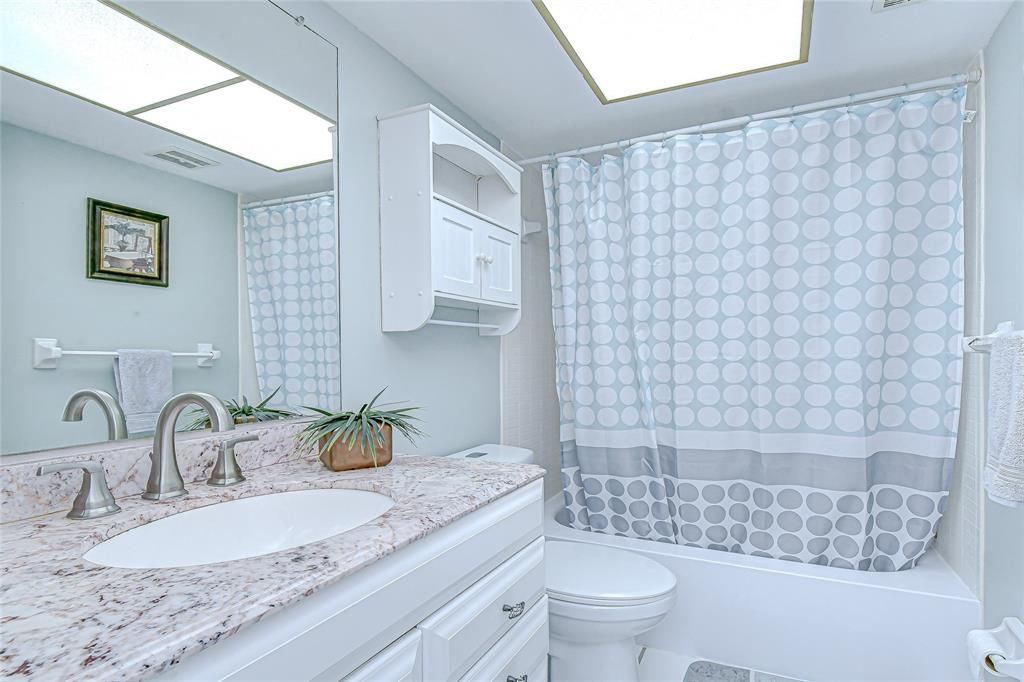 For Sale: $360,000 (2 beds, 2 baths, 1350 Square Feet)