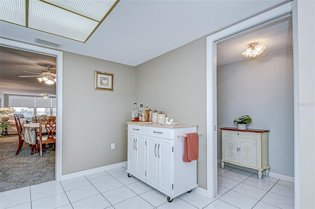 For Sale: $360,000 (2 beds, 2 baths, 1350 Square Feet)