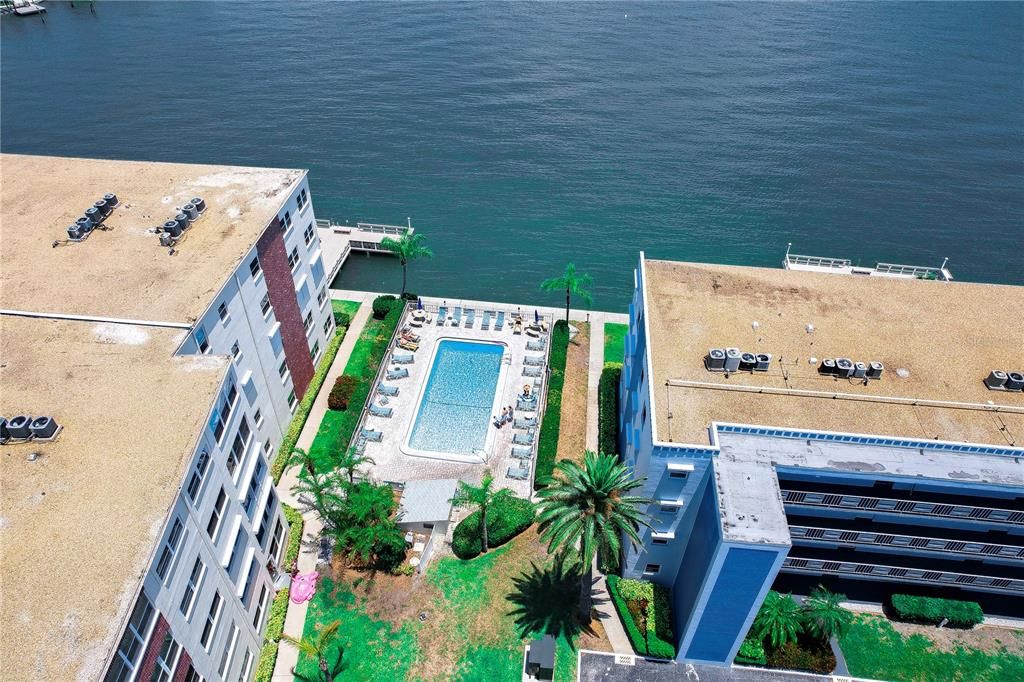 For Sale: $360,000 (2 beds, 2 baths, 1350 Square Feet)